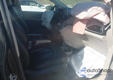 2017 Chrysler Pacifica Touring-L Plus из США, поврежденный, VIN 2C4RC1EG0HR812054